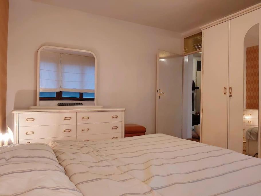 Spacious Condo Near Bascarsija - Free Parking SJJ Eksteriør bilde