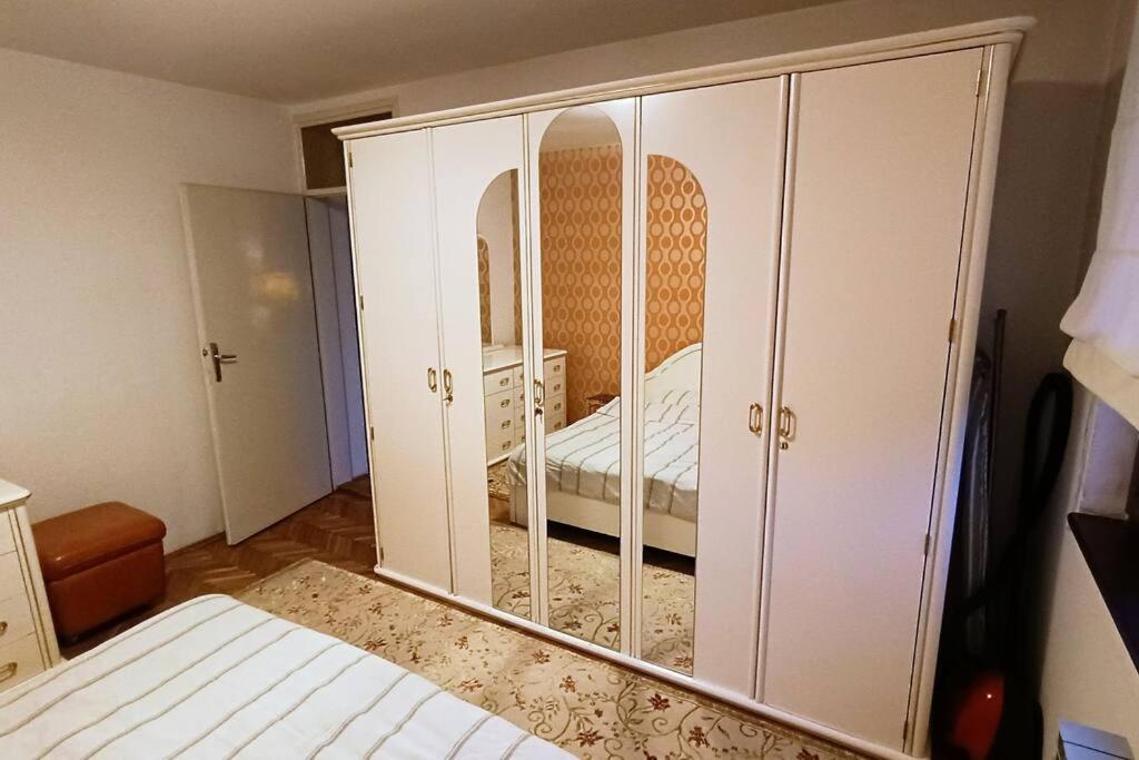 Spacious Condo Near Bascarsija - Free Parking SJJ Eksteriør bilde